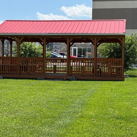 Super 8 By Wyndham Kokomo Exterior foto