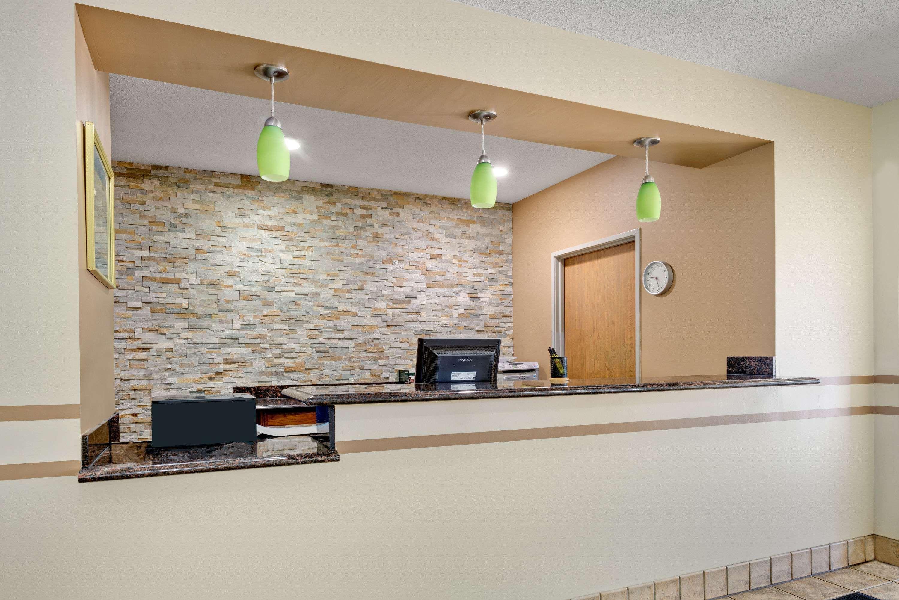 Super 8 By Wyndham Kokomo Exterior foto
