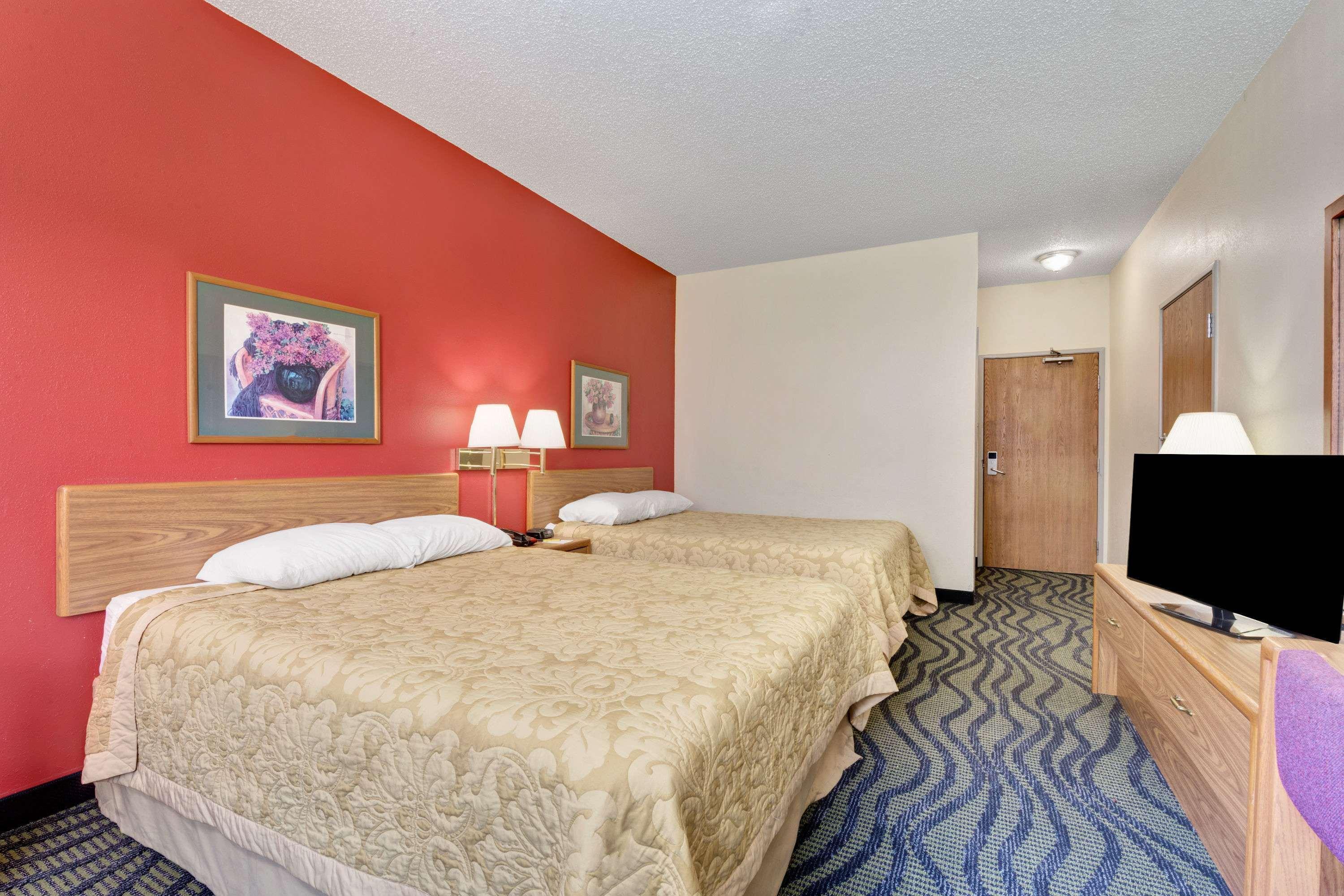 Super 8 By Wyndham Kokomo Exterior foto