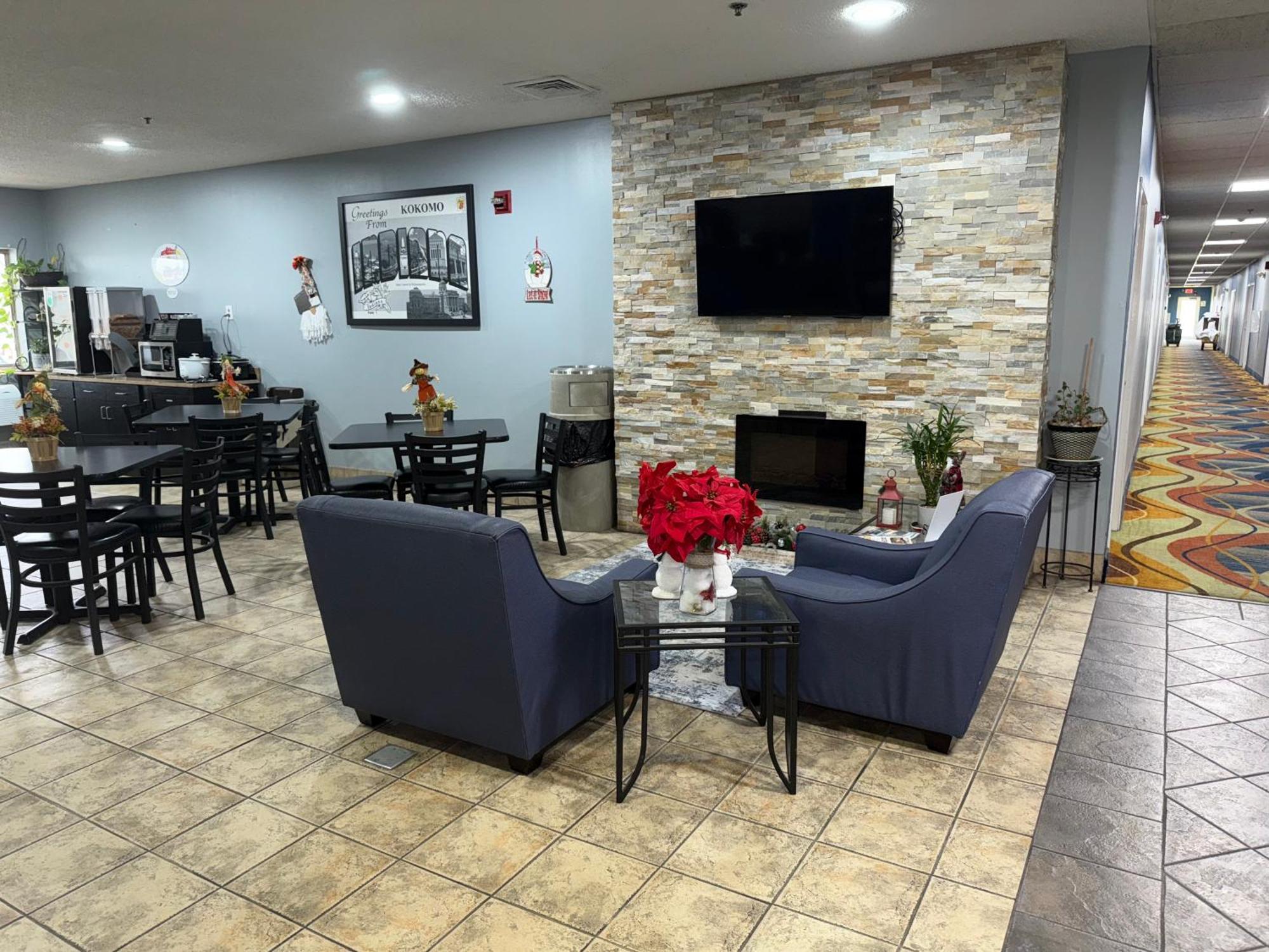 Super 8 By Wyndham Kokomo Exterior foto
