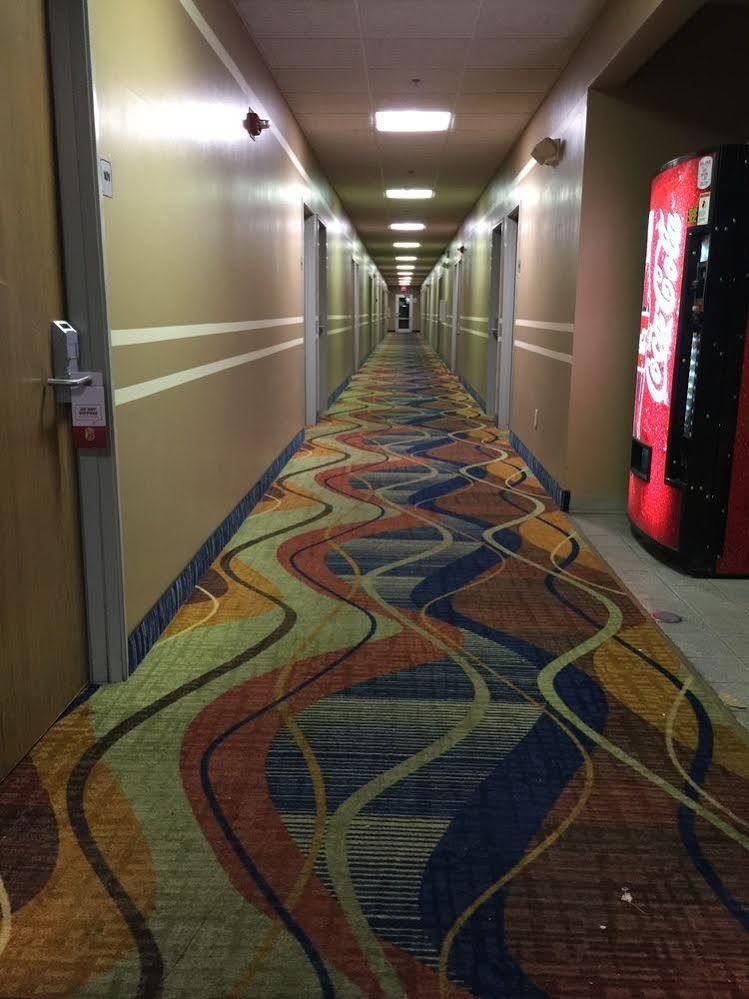 Super 8 By Wyndham Kokomo Exterior foto